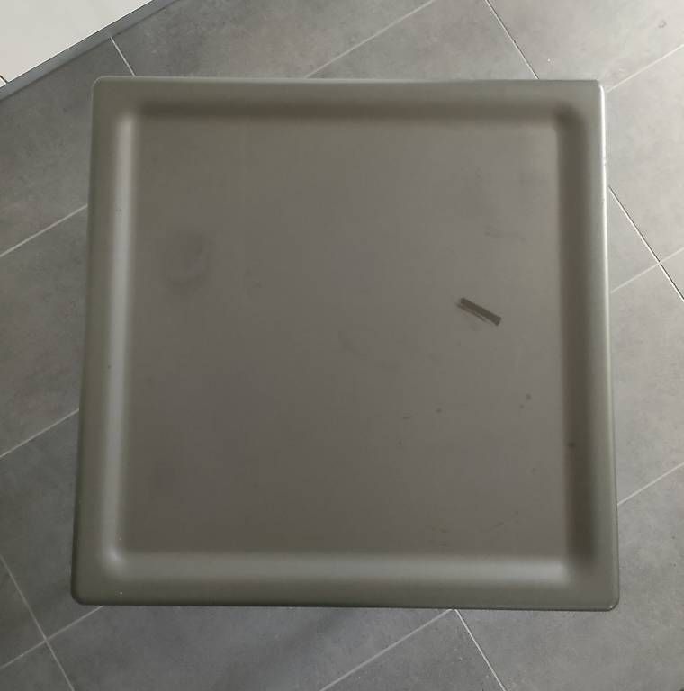Tavoli: Table basse métallique IKEA – Usato da Renens VD venduto da lptvs_22 1