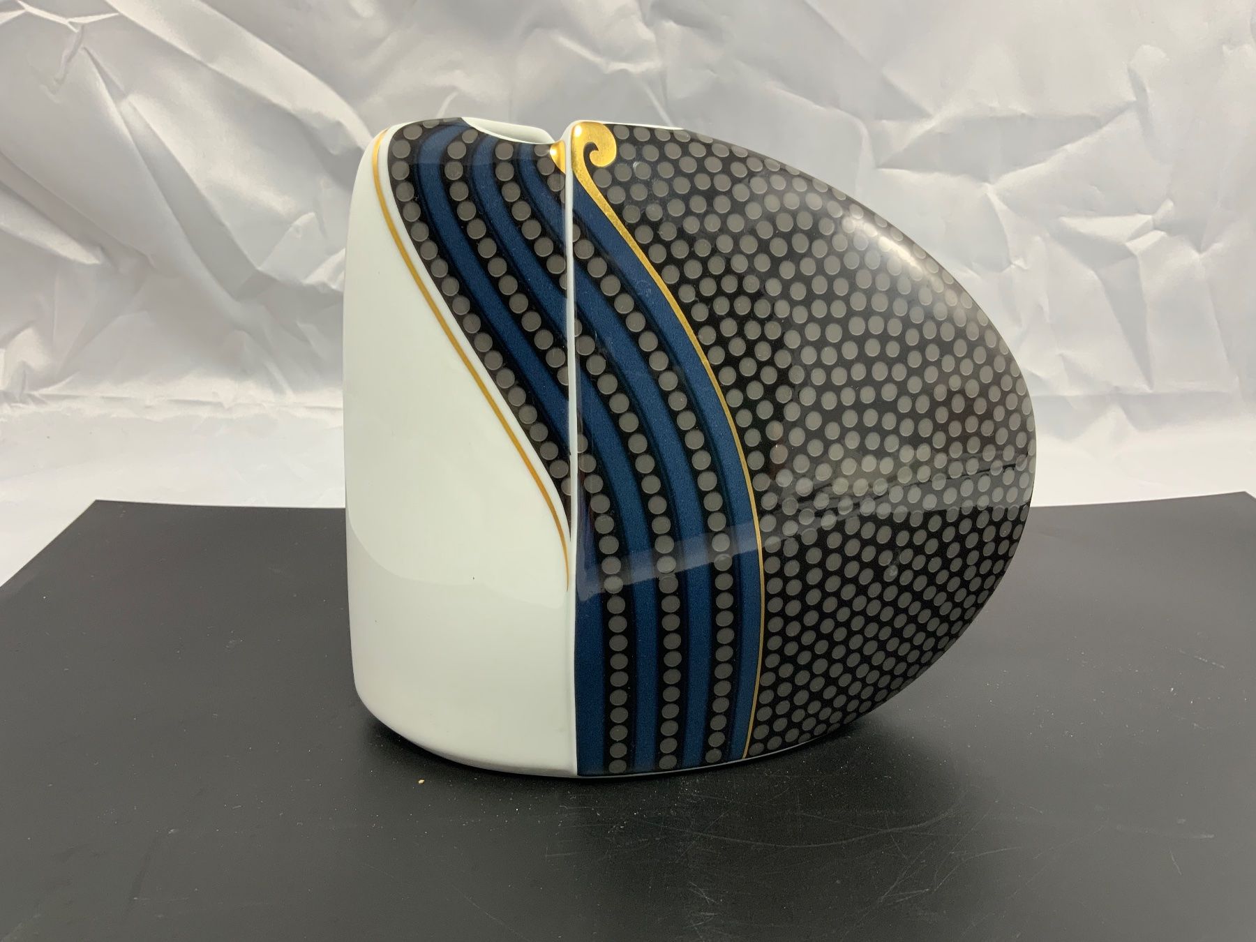 Hutschenreuther Vasen & Gefässe: Hutschenreuther Kunst Vase – Gebraucht aus Erlach von silvia3235 7