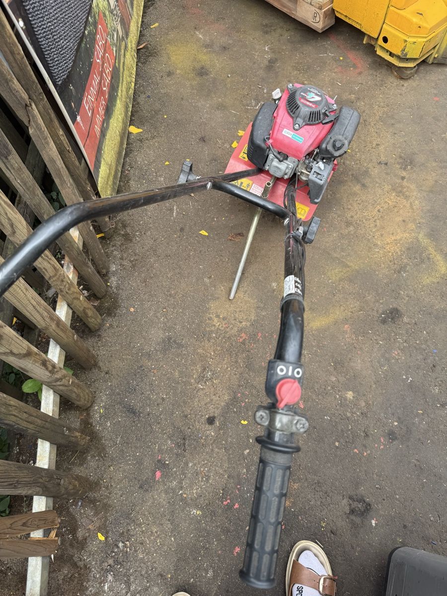 Honda Alle Maschinen: Honda Bodenhäckeli – Gebraucht aus Embrach von embr12 4