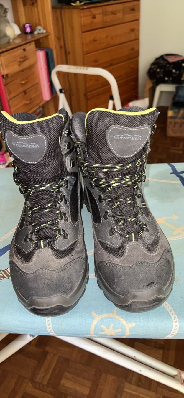 Scarpe da uomo: Trekkingschuh Weissenstein Gr 44 – Usato da Basel venduto da Winniepuuh