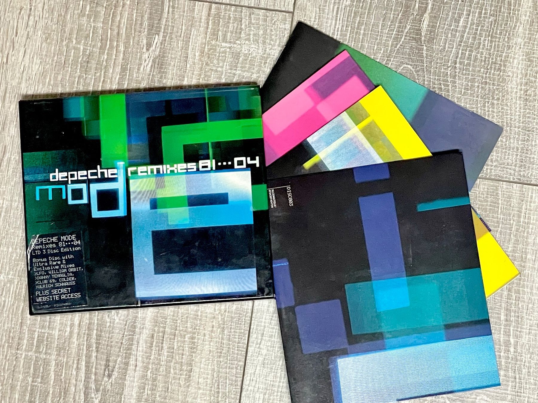 CDs: Depeche Mode-Remixes 81·04 CD-Limited Edition – Gebraucht aus Muri b. Bern von AdidasCollector 1