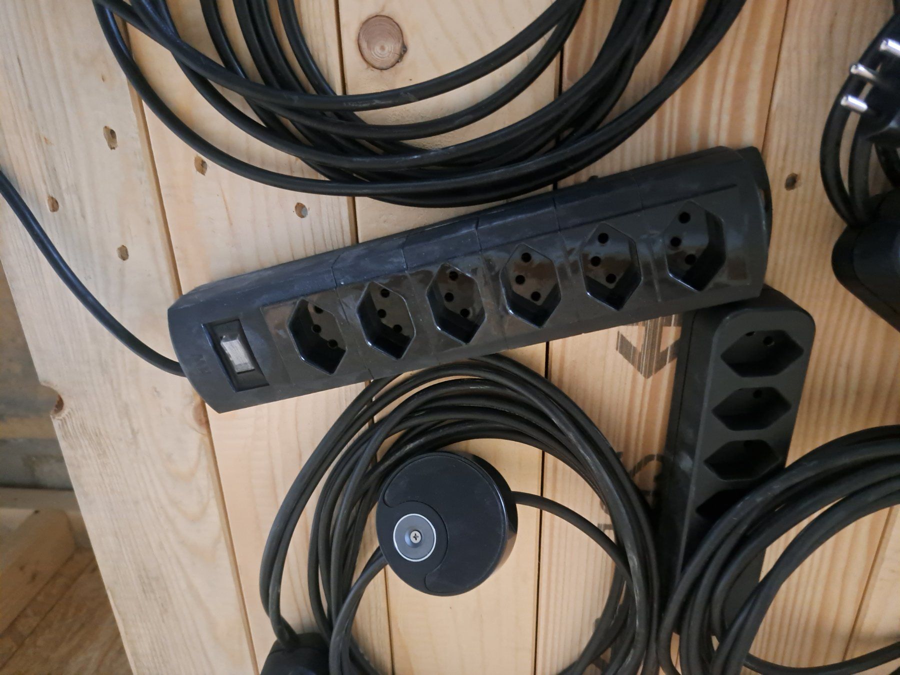 Stecker: Lot mit Steckerleisten Mehrfachstecker – Gebraucht aus Belp von deal-now 3