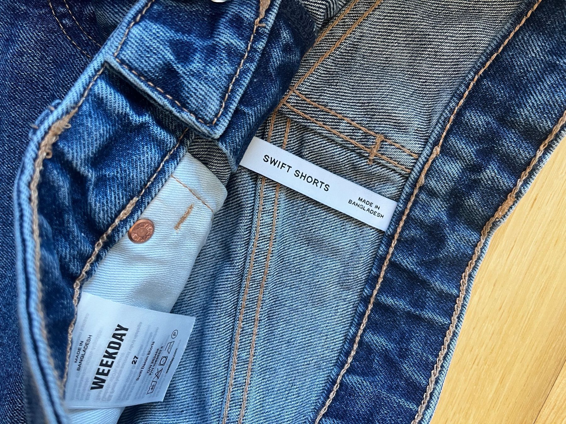 Weekday Jeans: Short en Jeans large – Nuovo (secondo la descrizione) da La Tour-de-Trême venduto da lol_85kj 3