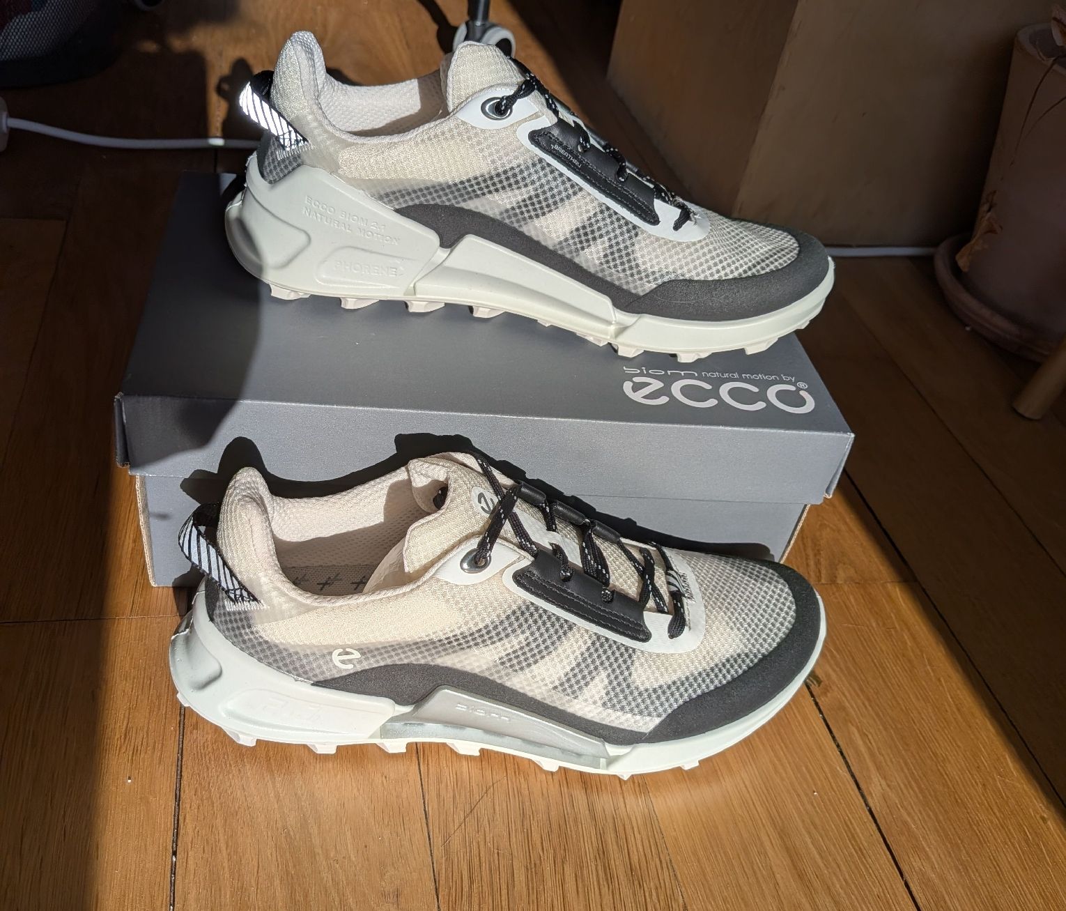 Ecco Scarpe da uomo: Wander-/Zustiegsschuhe unbenutzt – Nuovo e nell'imballaggio originale da Zürich venduto da alina_2