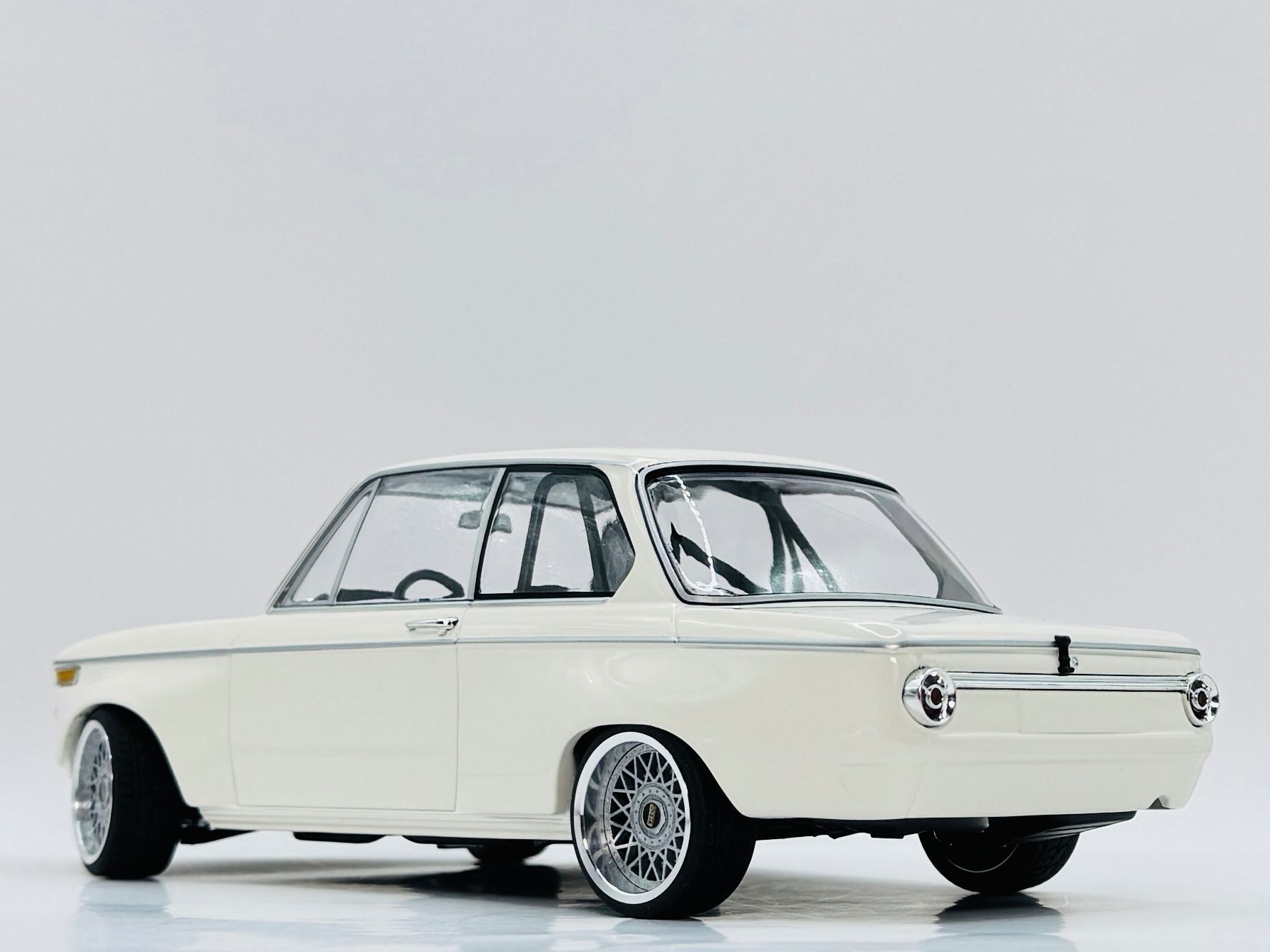 BMW 2002 n° 10 Winner 6h Nürburgring 1968 1/18 Minichamps 155682710