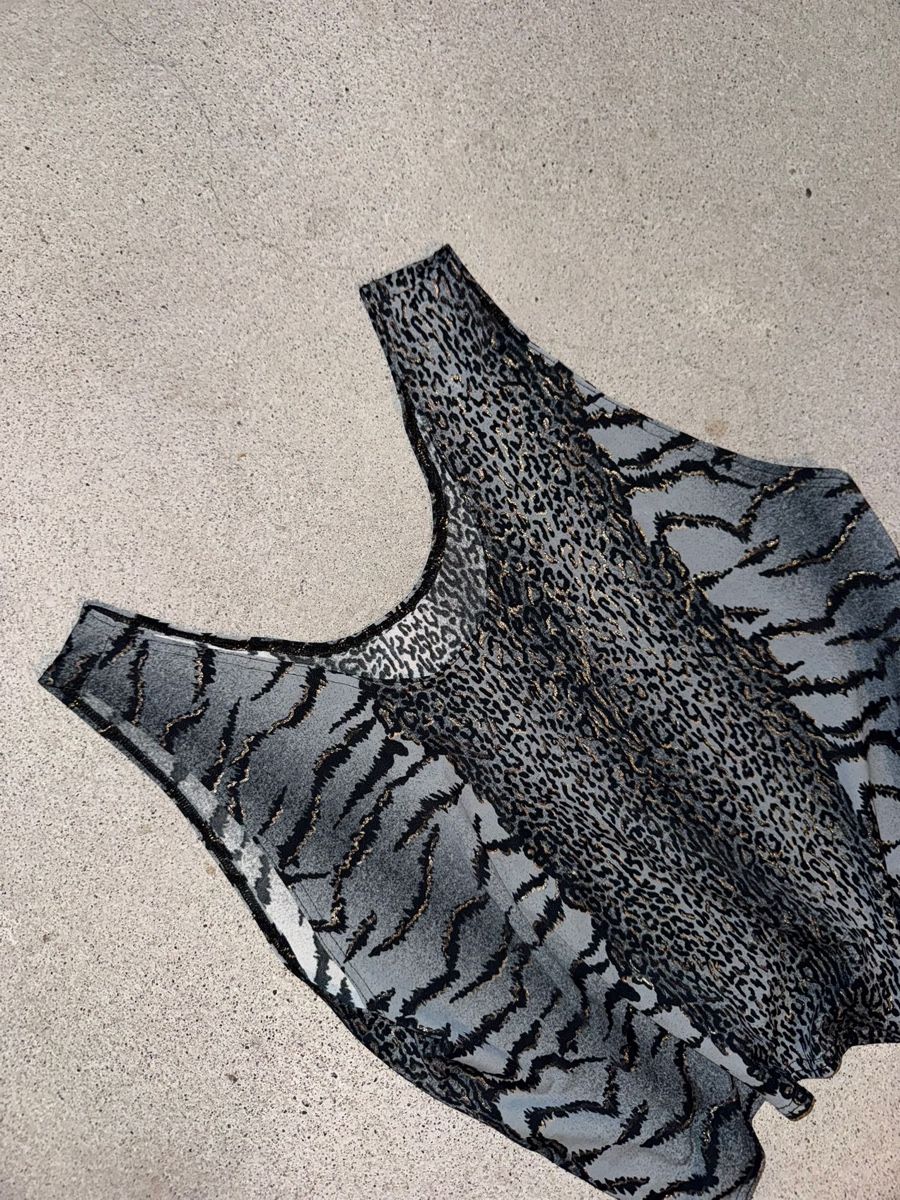 Top: vintage top snakeskin optic grey – Usato da Oberhofen Thun'see venduto da 61archive 2