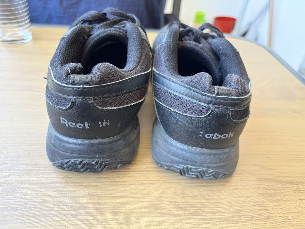 Reebok Scarpe da donna: Reebok Work Shoes Black Size 38.5 Used – Usato da Le Grand-Saconnex venduto da mar_wby6 3