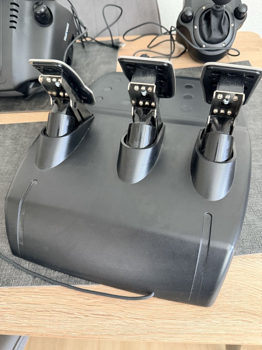 Logitech Manettes: Logitech G923 TrueForce – Neuf (Voir description) à Leibstadt par VladTaz 3