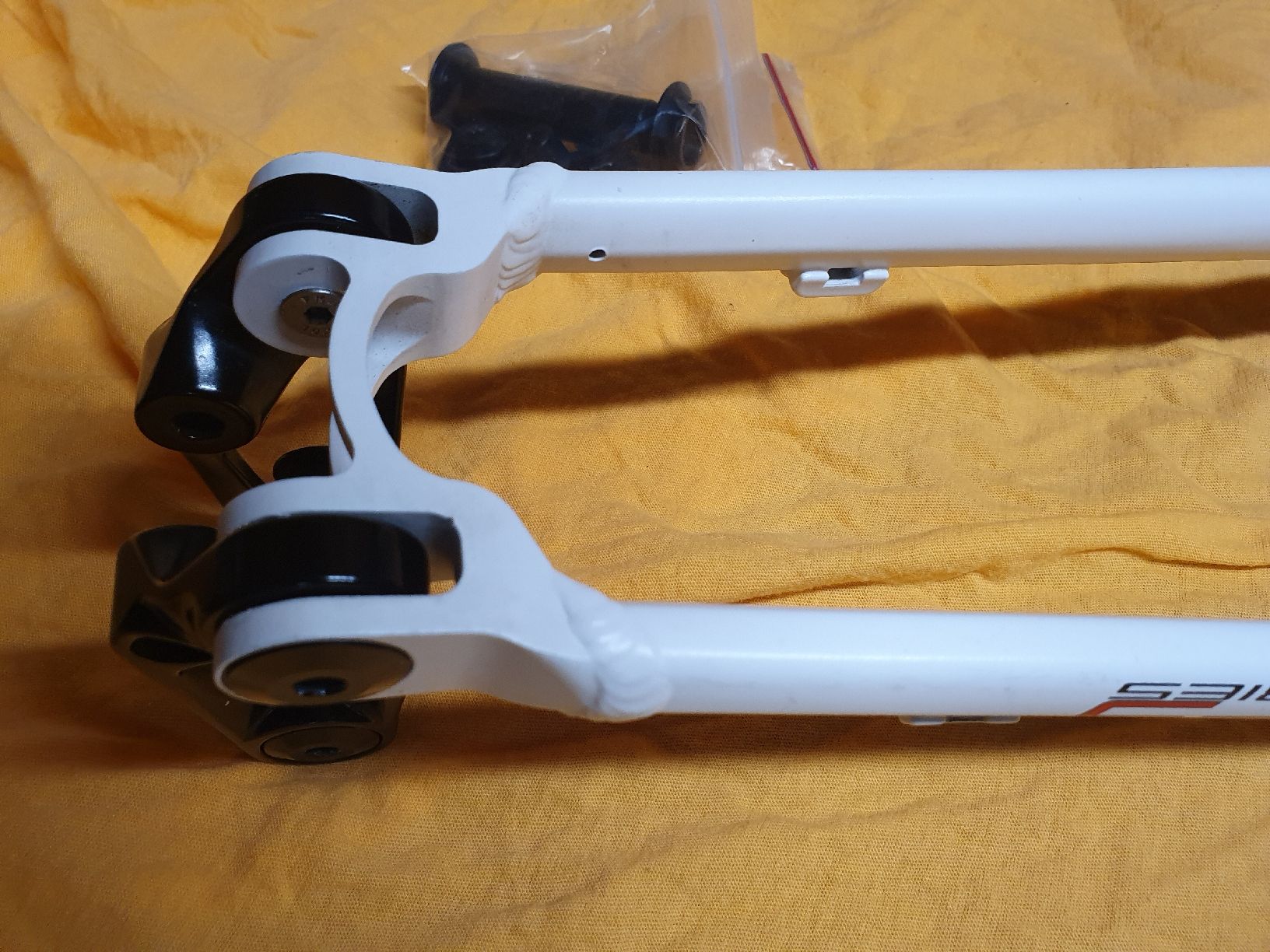 Pezzi di ricambio: Schwinge MTB FS, mit div. Anbauteile, gebr. – Usato da Niedergösgen venduto da joh_6txt 7