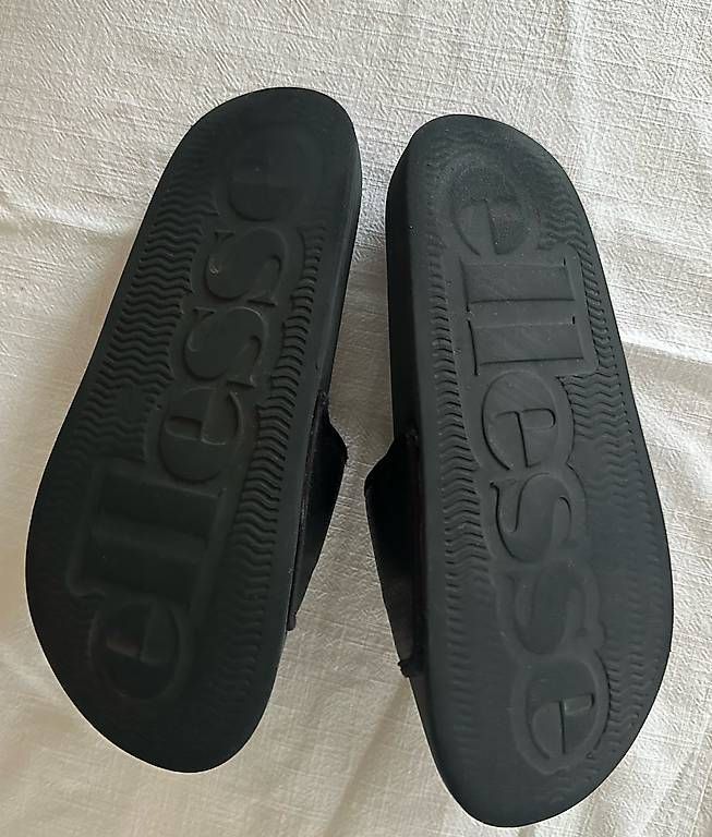 Ellesse Scarpe da uomo: ELLESSE SANDALEN. Gr. 39/40 – Usato da Flawil venduto da mar_9chb 2