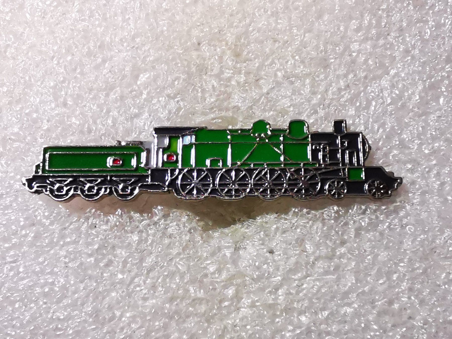 Placchette & Badge: Ansteckpin 77: Eisenbahn Dampflokomotive – Usato da Oppligen venduto da Pin-Fall-Shop