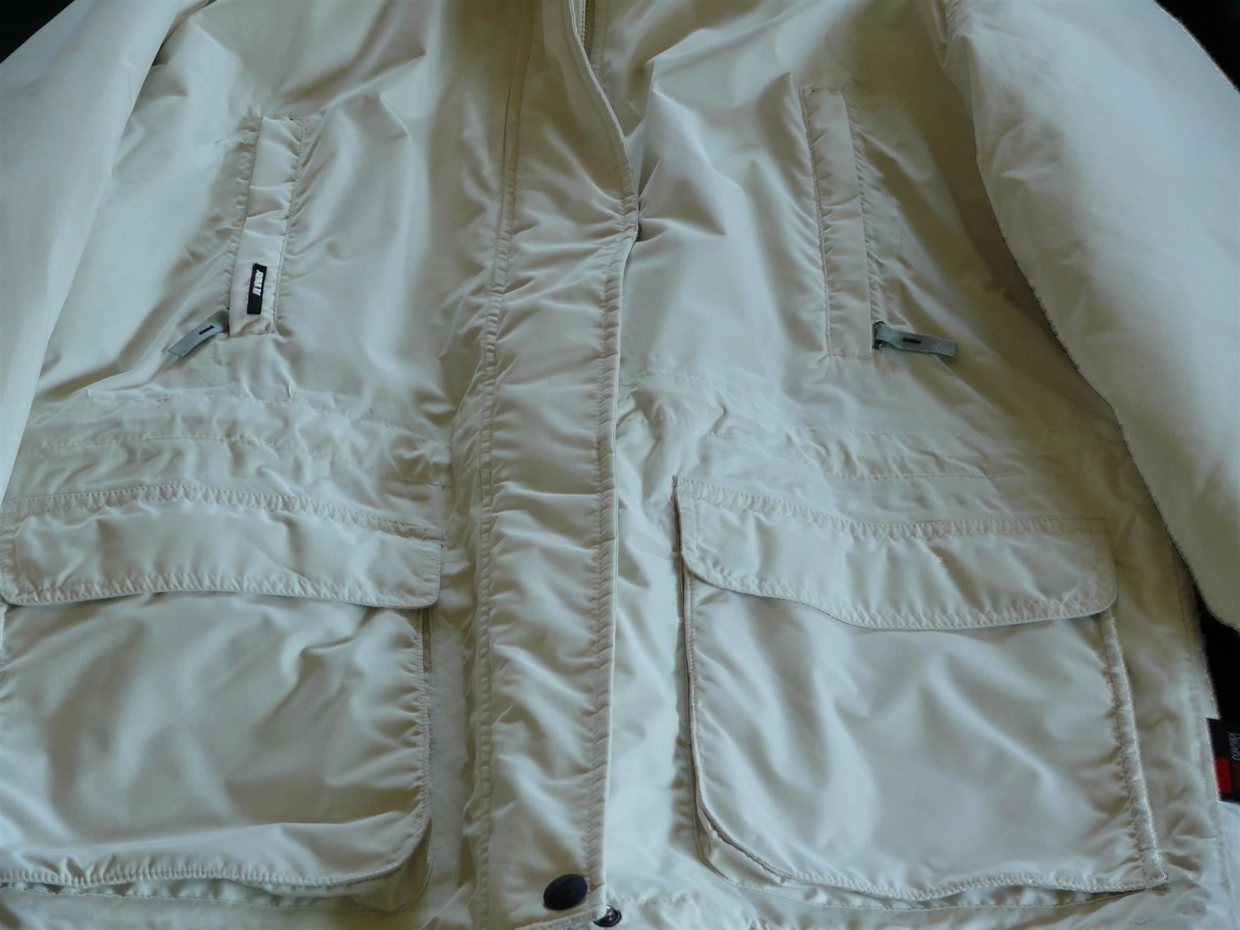 Jacken: K WAY Gesteppte Jacke mit Kapuze – Gebraucht aus Scherzingen von packtesan 4