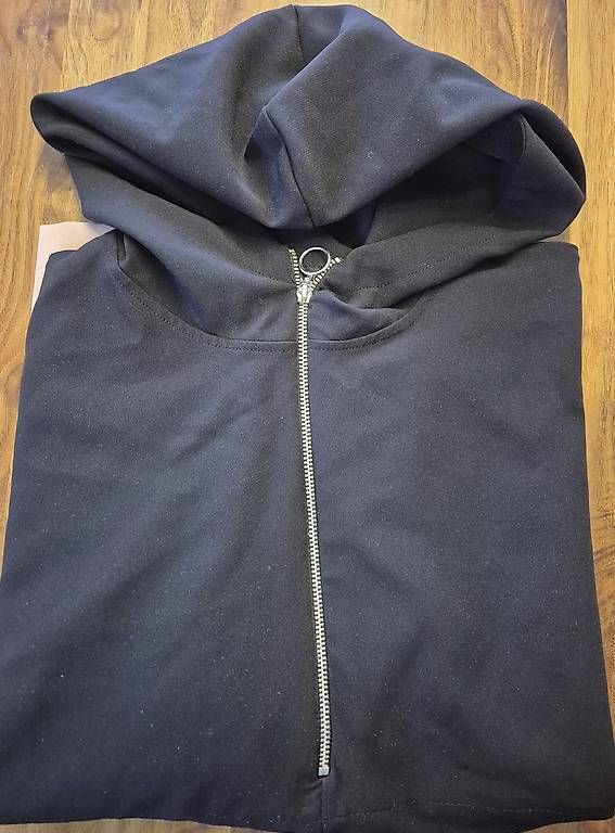 Giacche: Veste à capuche légère Zara – Usato da St-Légier-Chiésaz venduto da Lnomade 2
