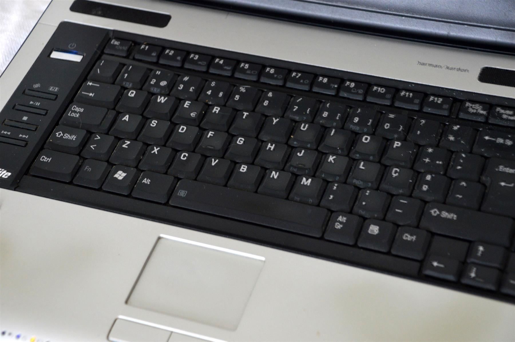 Toshiba Notebooks: Laptop Toshiba Satellite A100 15,4" – Gebraucht aus Collonges von arashee 3