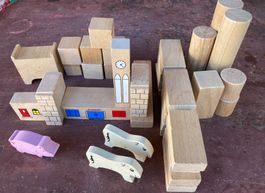 Holzbausteine: Supermarkt, Kirche, Tiere