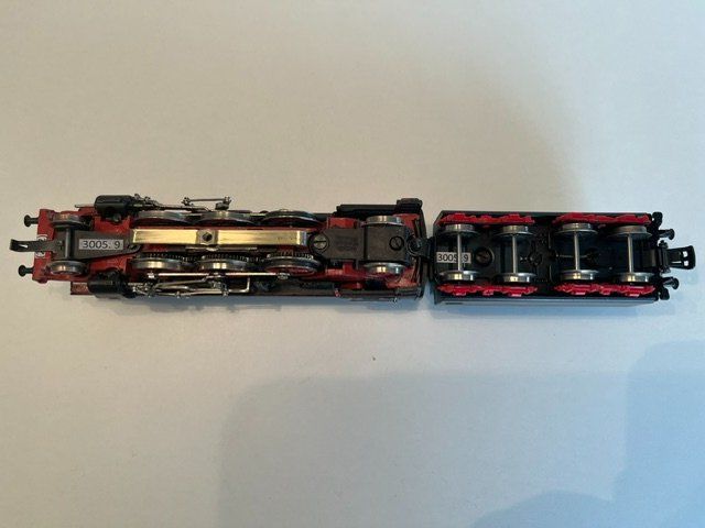 Märklin Modellini di ferrovie: Märklin 3005: Lok. mit Tender, Digital – Usato da Lohn-Ammannsegg venduto da 406peugeot 6