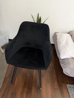 Sessel Samt schwarz mit Metallbeinen