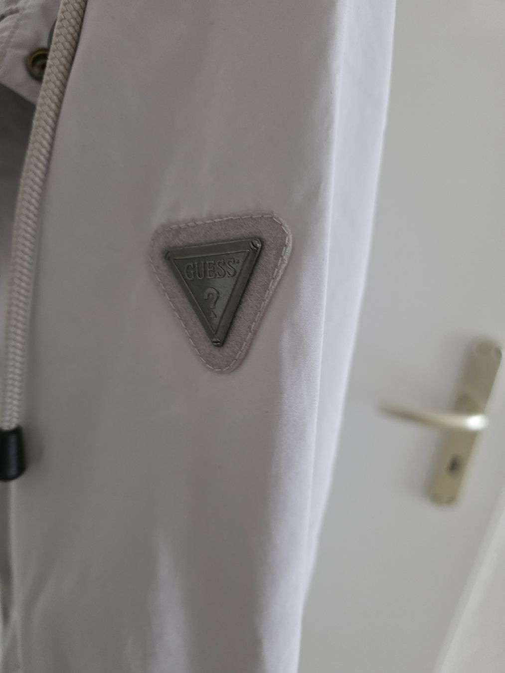 Guess Vestes: jacke – Neuf (Voir description) à Buchs AG par tac_zz5h 4