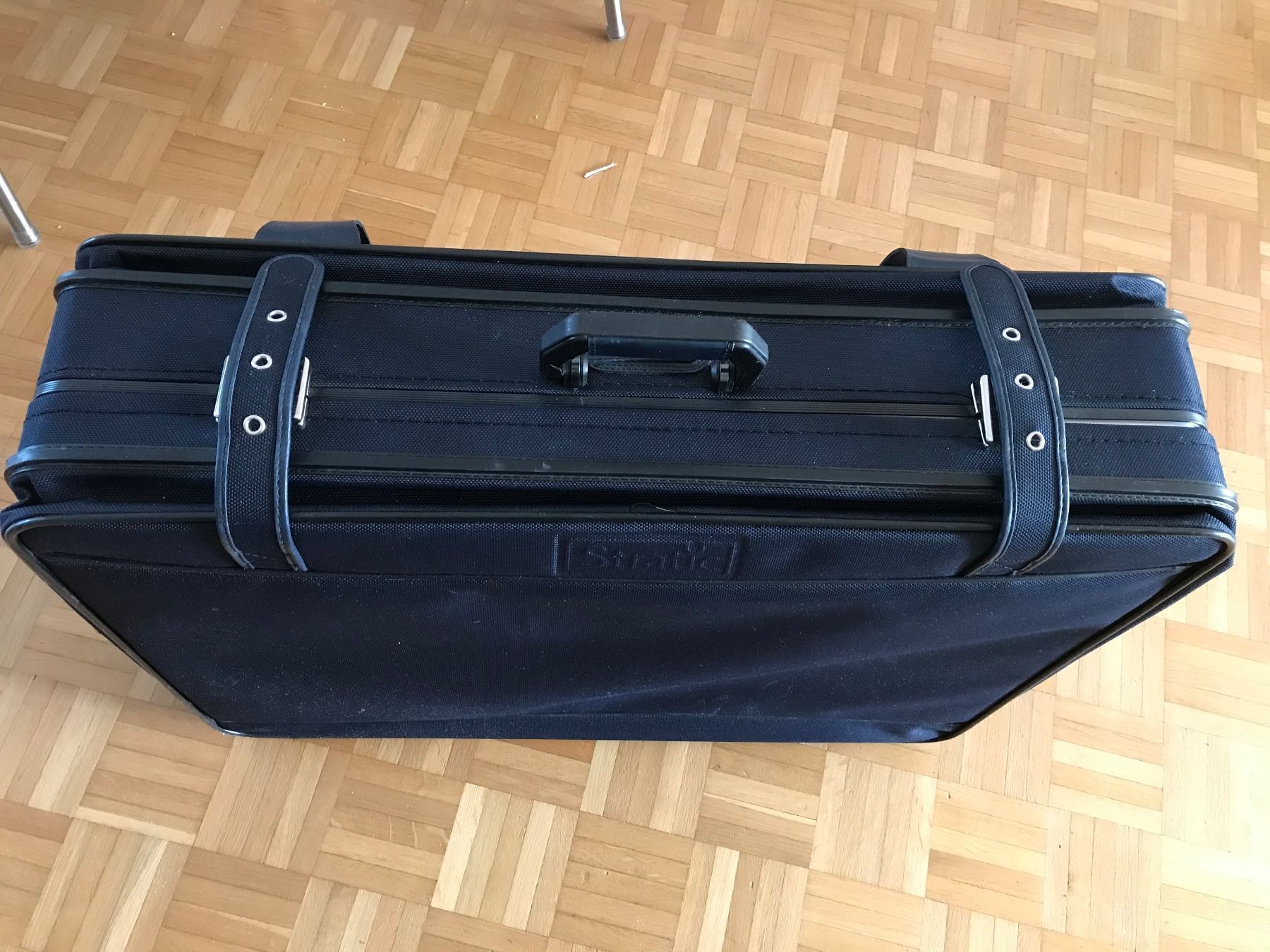 Valigie: Solider Koffer * STATIC * mit 2 Rollen – Usato da Zürich venduto da LodgE-21 2