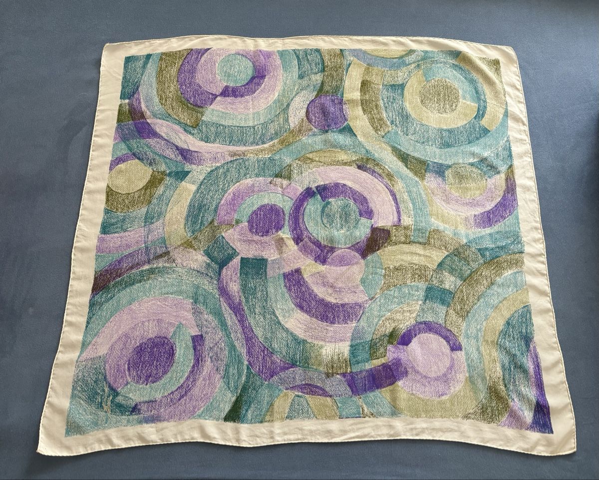 Foulard & Sciarpe: Edler Schal mit abstraktem Muster, Vintage Stil – Usato da Zürich venduto da fioredivita