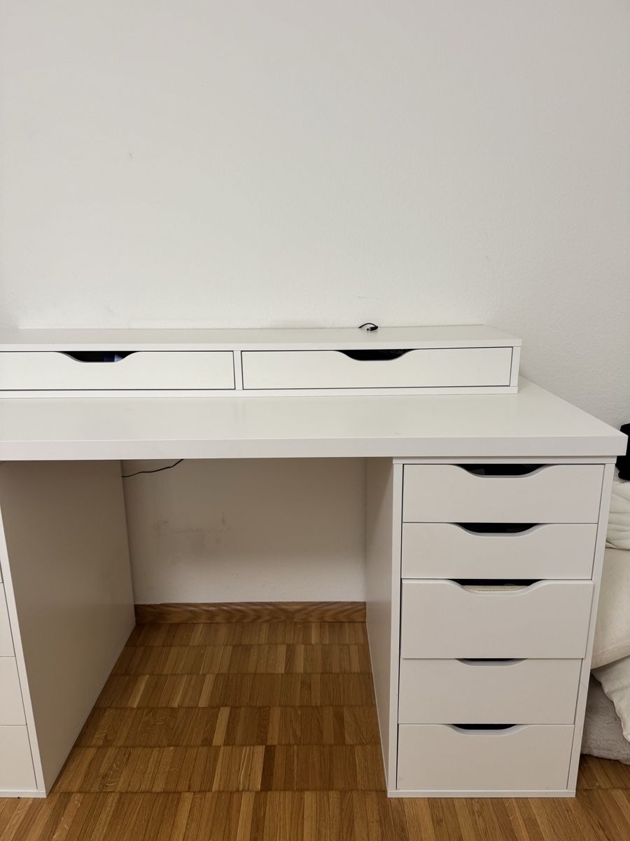 Ikea Tavoli da trucco: Schminktisch mit Schublade – Usato da Binningen venduto da Maydin1 1