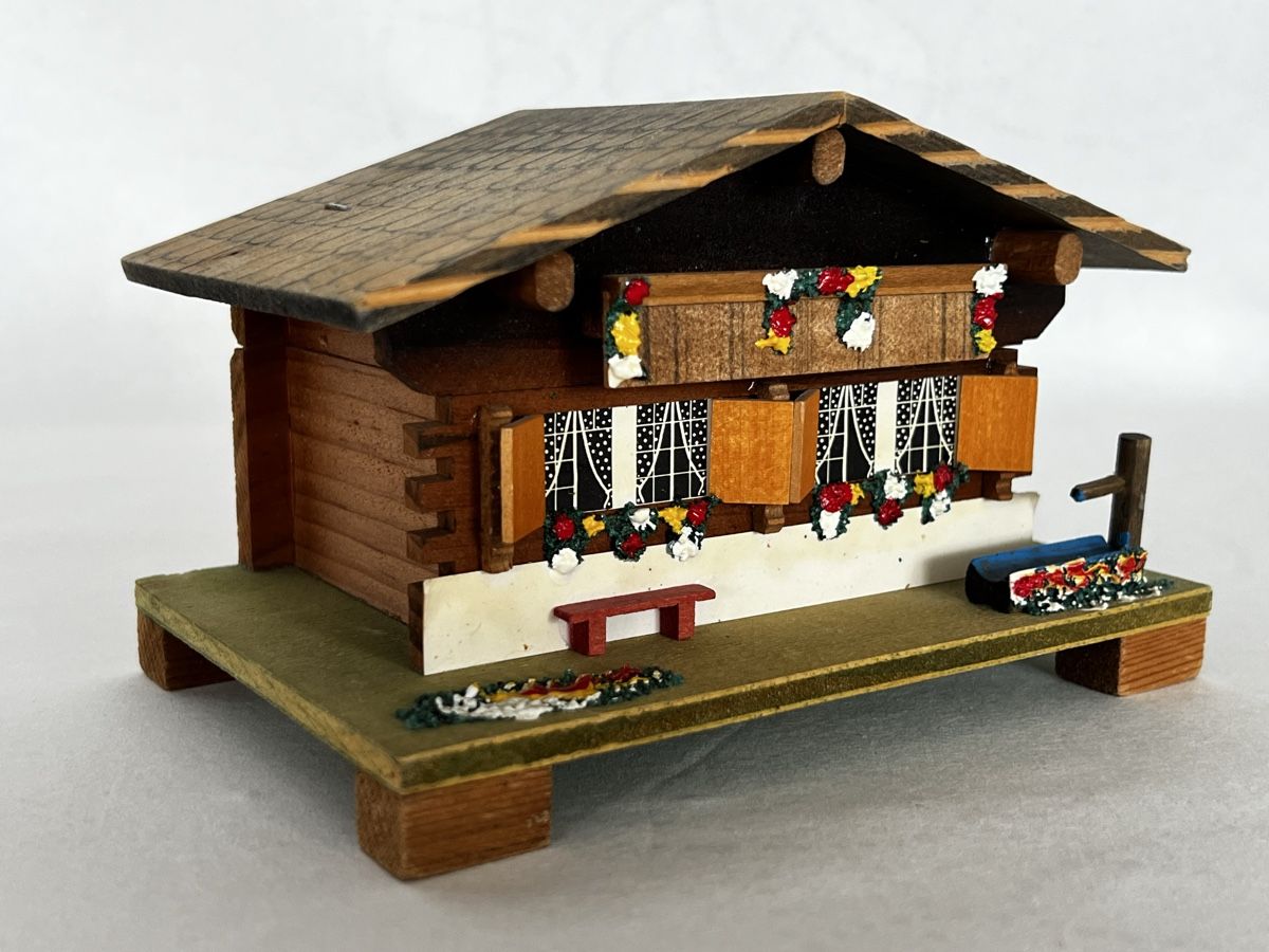 Carillon: Musikdose,Chalet,Schweiz,Le Carillon – Usato da Moehlin venduto da Balirain 6