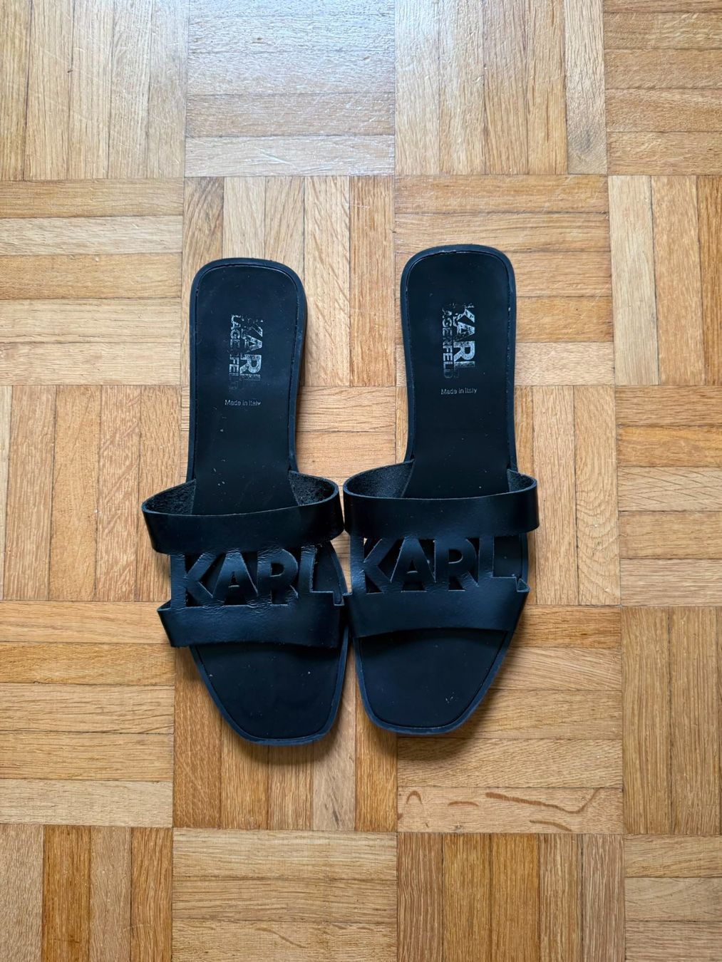 Karl Lagerfeld Scarpe da donna: Karl Lagerfeld Schlappen – Nuovo (secondo la descrizione) da Bern venduto da jbern3012