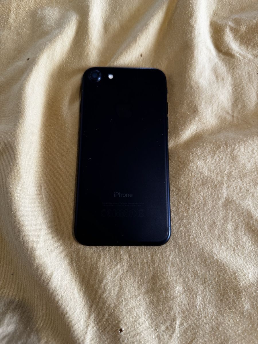 Apple Telefoni cellulari / Smartphones: iPhone 7 défectueux pièces – Difettoso da Vevey venduto da Eiden77 1
