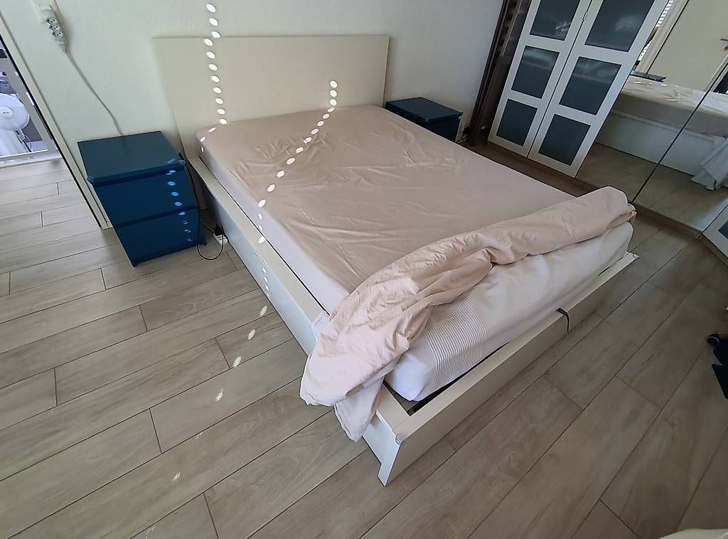 Lits: Lit coffre malm ikea 140x200 + matelas simmons – D'occasion à Payerne par sar_xf56 4