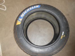 2 pneus pluie Michelin 31/71R18 dès 300.-
