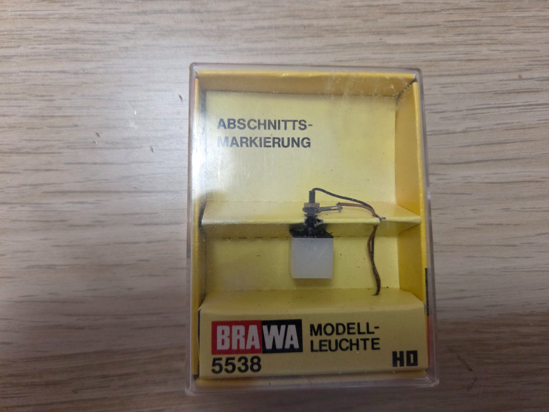 Brawa Trains électriques: Brawa 5538 Leuchte H0 – Neuf avec emballage d'origine à St-Aubin-Sauges par Lo_Go