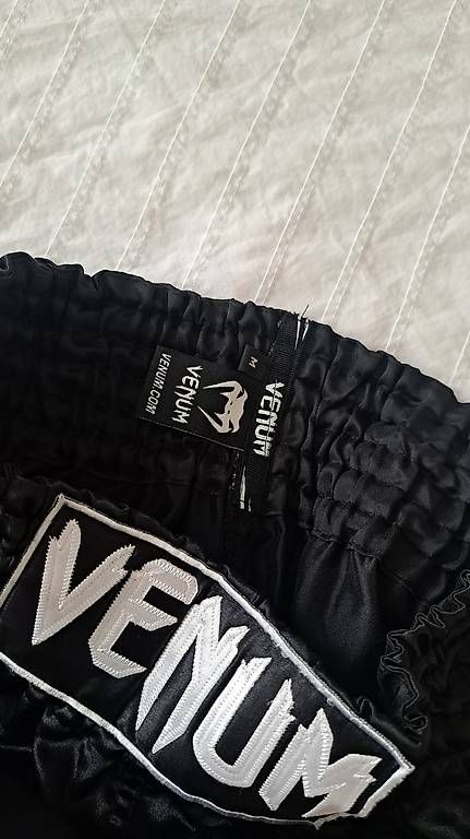 Hosen: Venum shorts M – Gebraucht aus Laufen von mic_k58d