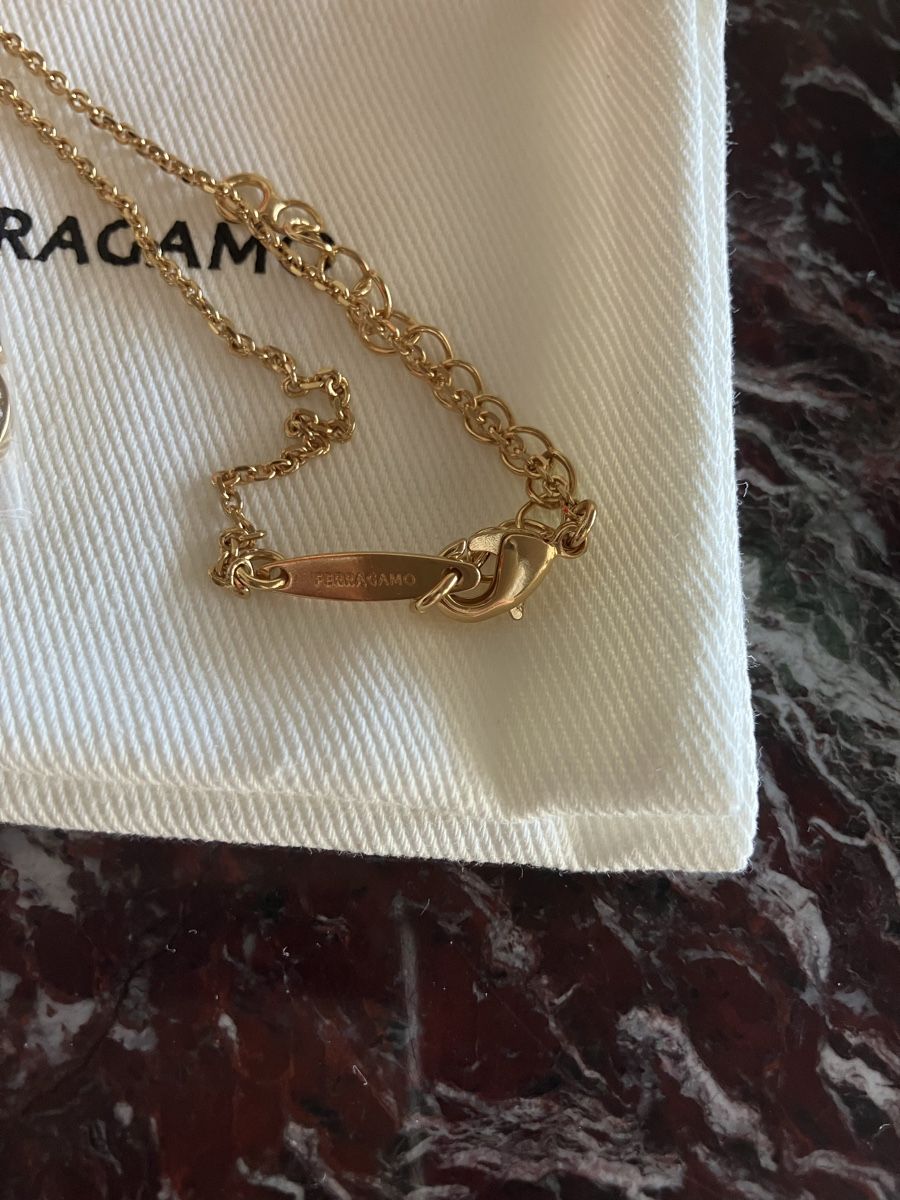 Altri gioielli: FERRAGAMO necklace – Nuovo e nell'imballaggio originale da sion venduto da orchikorchik 2