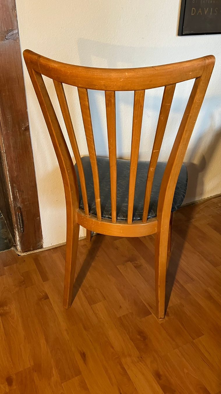 Stühle: Chaises vintage Stuhl – Gebraucht aus St-Cierges von LeRegain 3