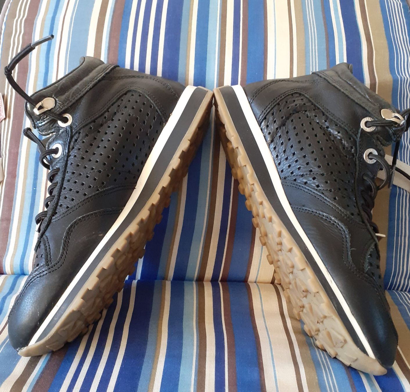 Damenschuhe: Cetti Leadersneaker, 36 – Gebraucht aus Bern von Solarsystem 4
