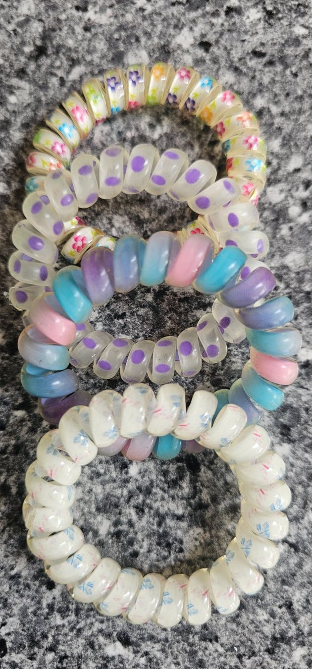 Accessori per capelli: 4 Haargummi/ Spiral – Nuovo (secondo la descrizione) da Geuensee venduto da jes_9xyk