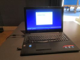 Laptop Lenovo 15.6 Zoll