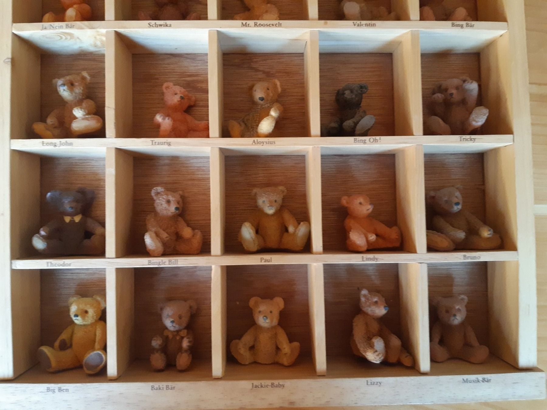 Bambole: Die berühmtesten Teddybären – Usato da Grindelwald venduto da carro5 4