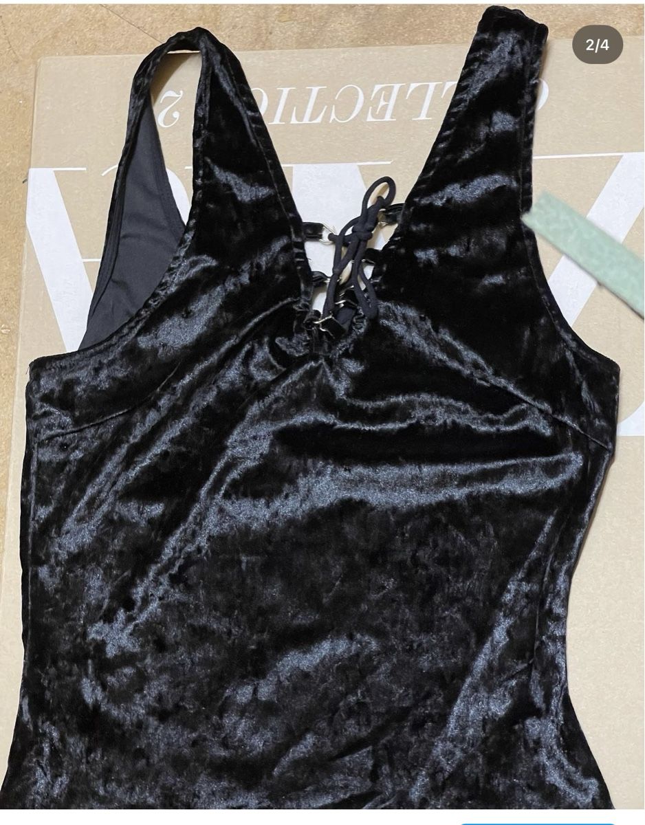 Zara Blouses, T-shirts & Tops: Beautiful top – Neuf avec emballage d'origine à Opfikon par MabelCouture