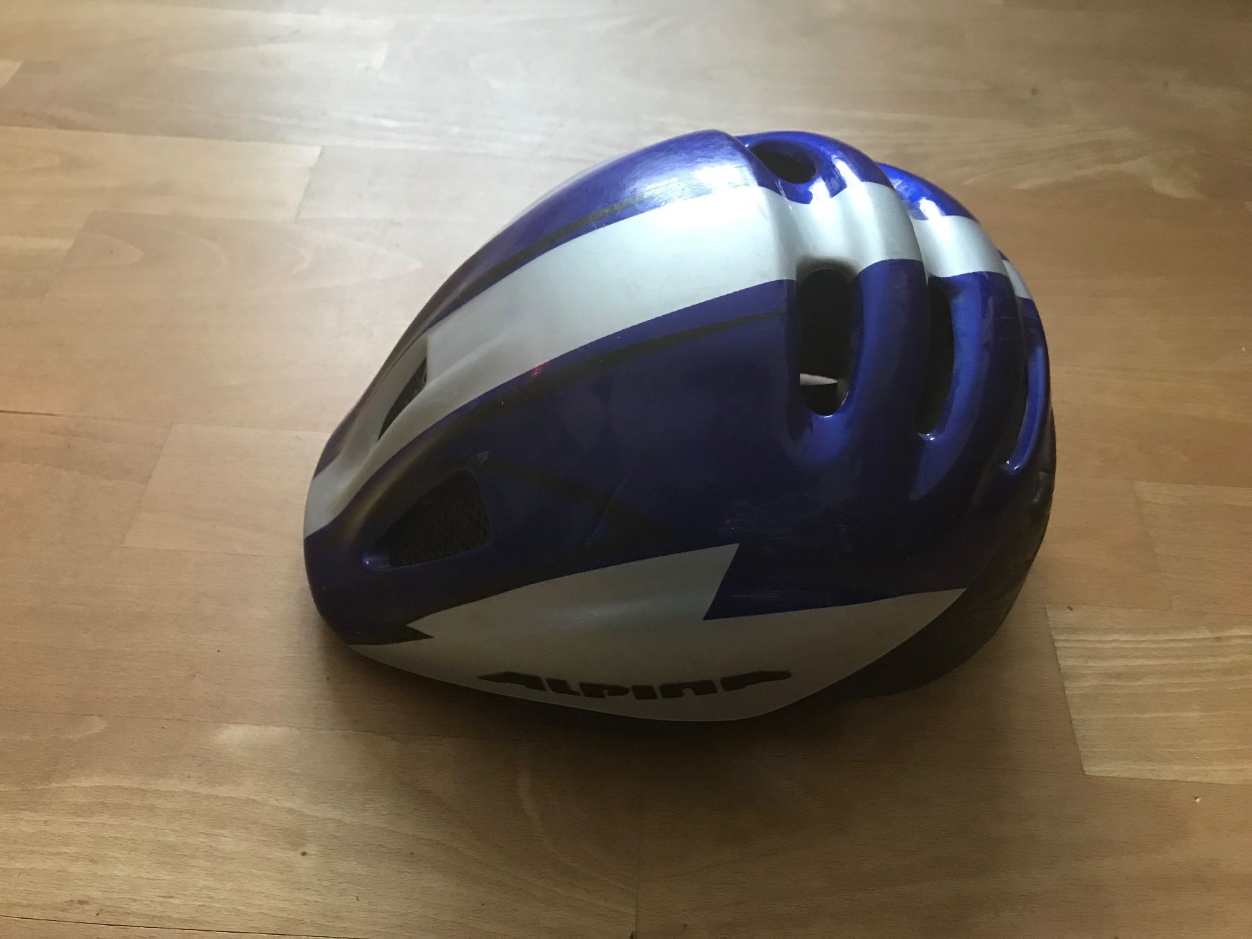 Helme: Fahrradhelm – Gebraucht aus Dietlikon von estrella-stern