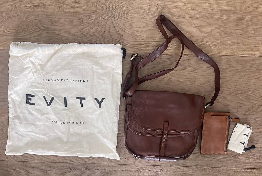 Taschen für Damen: NEU EVITY Ledertasche & Portemonnaie – Gebraucht aus Thalwil von Suleigl 1