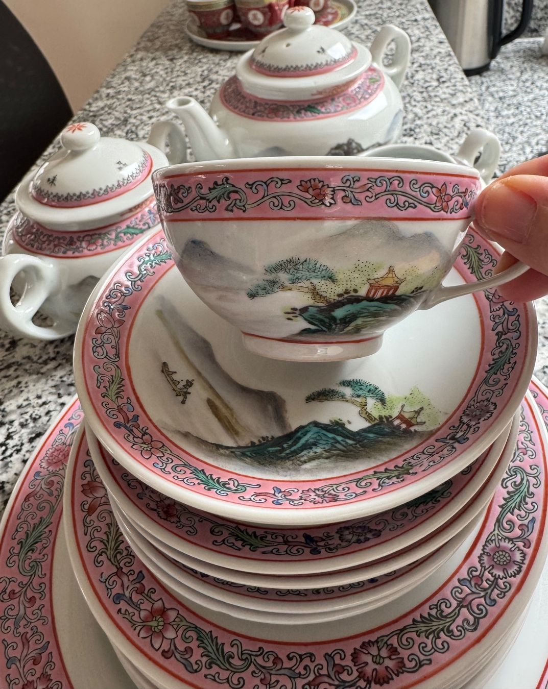 Set di piatti: Altes chinesisches Tee-Set – Nuovo (secondo la descrizione) da Sutz venduto da Stampfli2 7