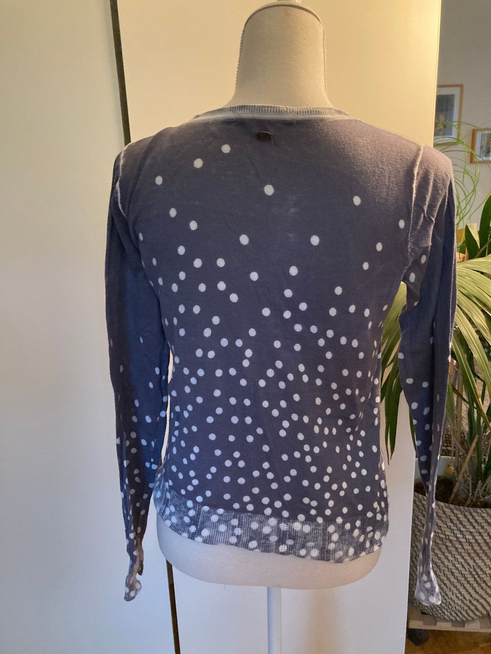 Nile Giacche: Nile Strickjacke mit Pünktchenmuster, Grösse S – Usato da Hombrechtikon venduto da star8888 2