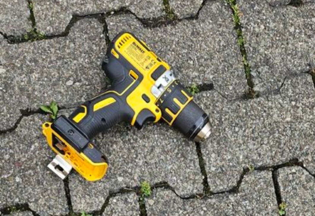 Dewalt Tutti gli attrezzi: DeWalt Akku Gerät Brushless mit Batterie – Nuovo (secondo la descrizione) da Klingnau venduto da Canep87 1