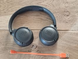 Casque JBL Tune 500BT noir abîmé avec câble