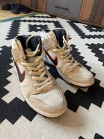 Nike SB Dunk High Pro + laces