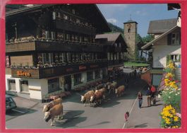 ADELBODEN 1348m, ZÜGLETE IN DER DORFSTRASSE, 21.9.1985
