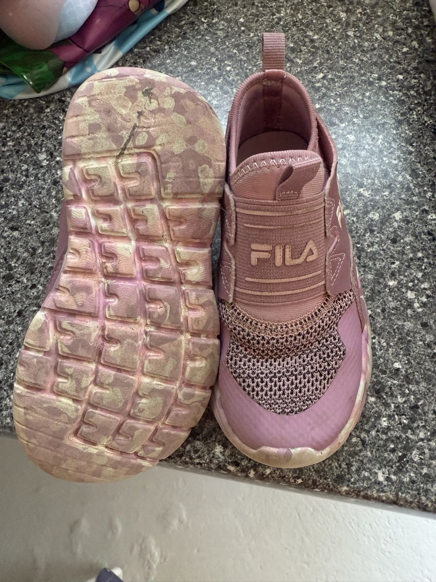 Fila Scarpe per ragazze: Kinder Fila Turnschuhe – Usato da Niederbuchsiten venduto da lau_yqx7