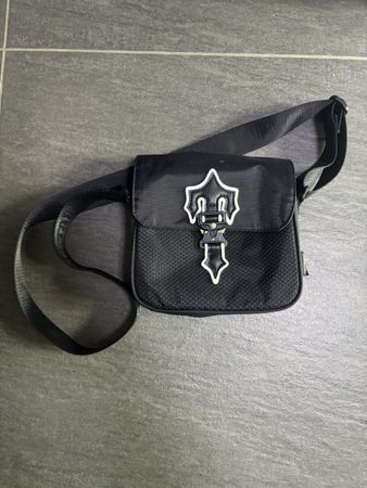 Schwarze Trapstar Umhängetasche - Neuwertig