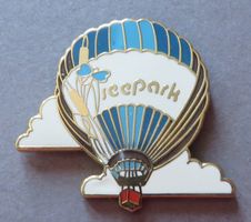 PIN, HEISSLUFTBALLON SEEPARK MIT WOLKEN, KREUZLINGEN